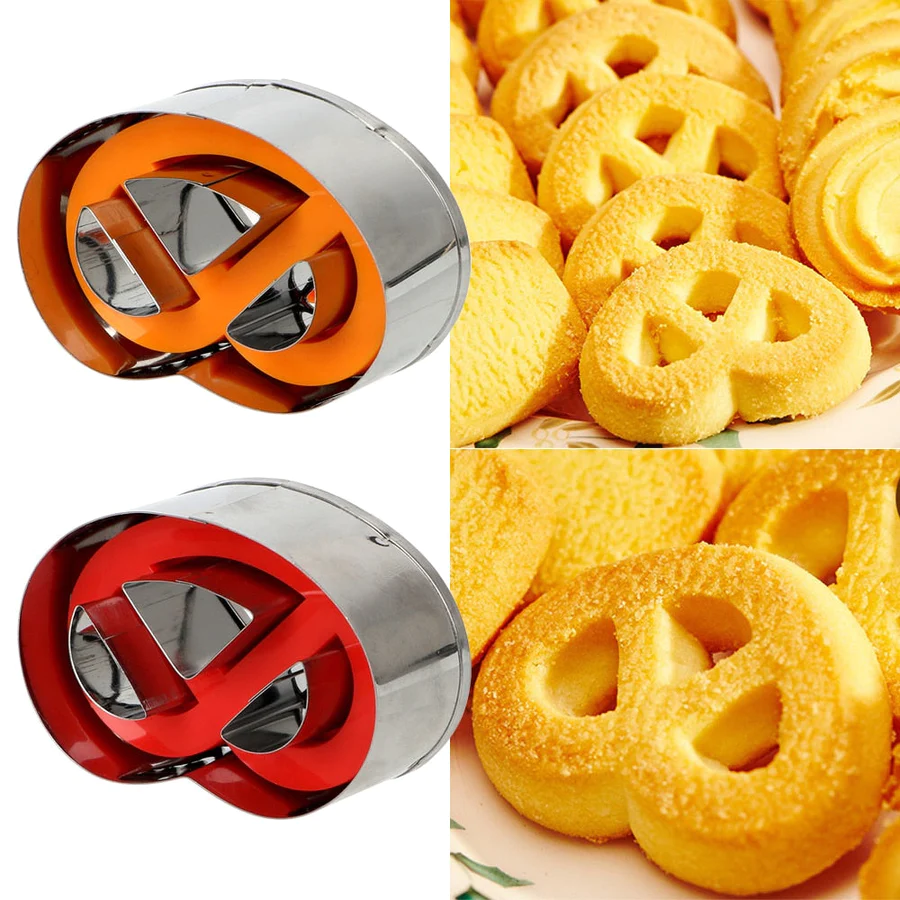 baking-tools-pretzel-cookie-cutter-2_900x.webp